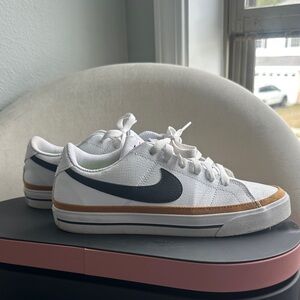 Nike White and Black Sneakers with Tan Accents